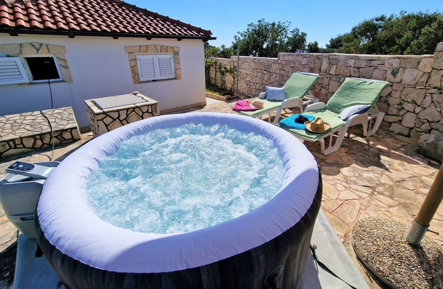Casa de vacaciones de escape, isla Drvenik Mali, Trogir, el camino de Robinson