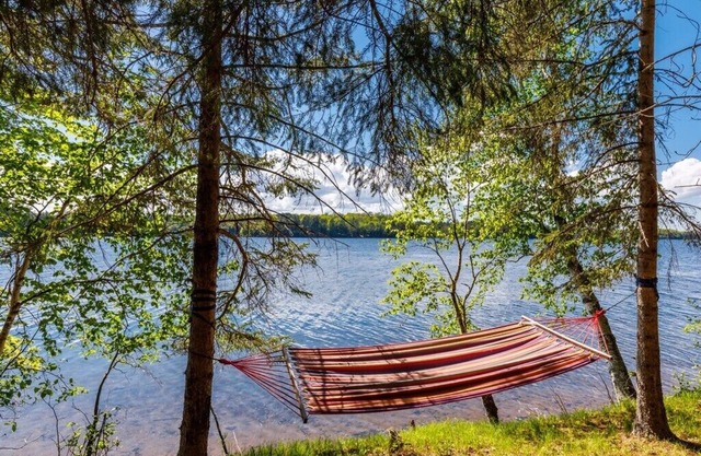 Escape on Midde Eau Claire Lake