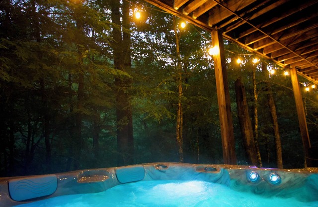 Nature’s Nest: Cozy 3BR Lodge Near Hiking, Fishing & Zip Lines in NC Foothills