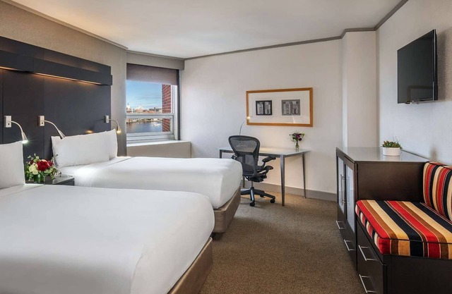 Escape The Hustle and Bustle! Near Boston Common & Public Garden, w/ Indoor Pool
