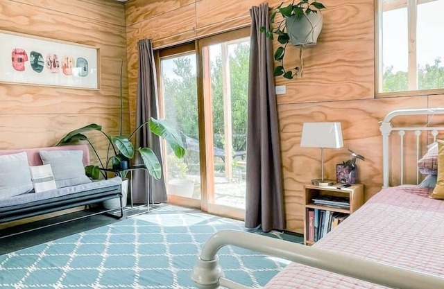Escape to a Peaceful Eco Studio in Private Garden