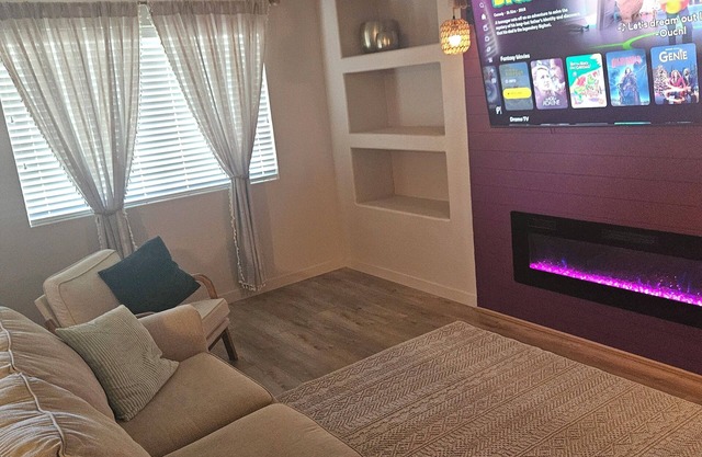 Escape to High Haven House: Your Cozy Home Away from Home!