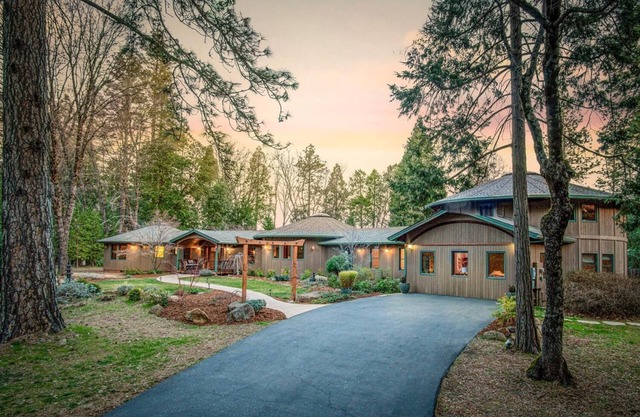 Escape to Nevada City’s Round House Retreat.