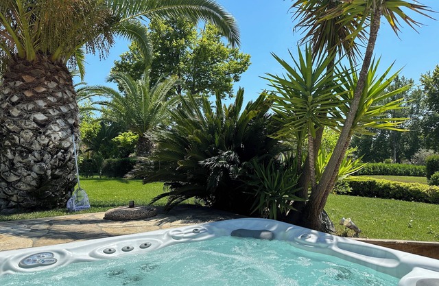Escape to Paradise - Experience Luxury and Serenity at Villa Elina in Sithonia!
