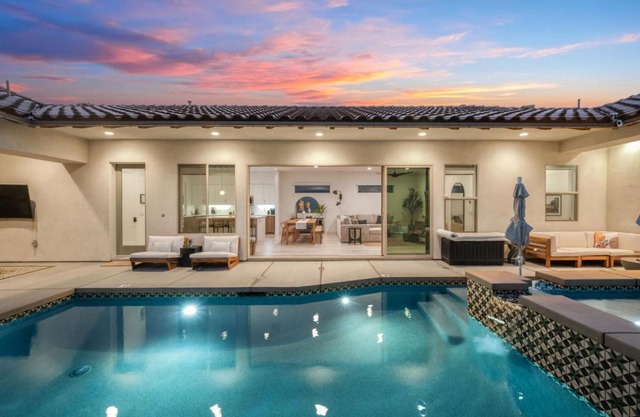 Escape to Paradise in New PGA West Villa w private pool