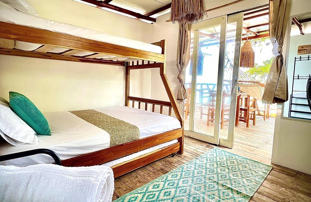 ¡Escápate al Paraíso! Habitación frente al Mar en Shekina Club House - Barú