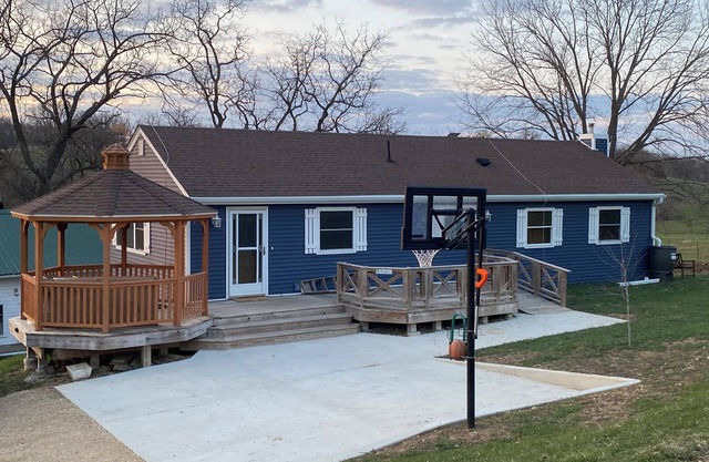 Escape to the country - Ranch style country lodging