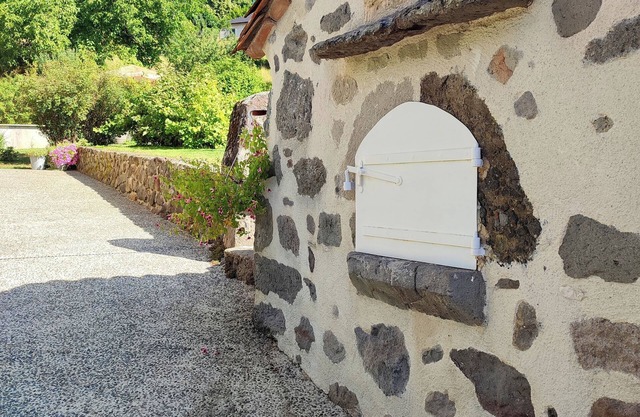 Escape to the heart of the Cantal: Your Maison de Caractère awaits you!