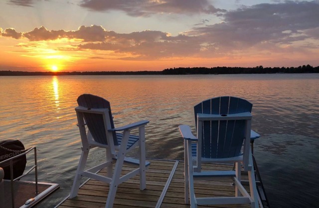 Sunset Beach House - Lewiston Michigan