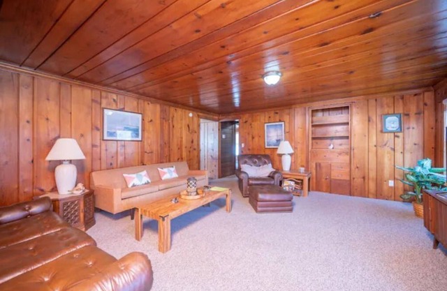 Escape to the Lake! Rustic Apt