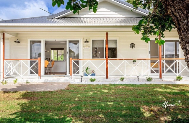 Escape to the tranquillity of Barry's Little Cottage nestled in a rural location