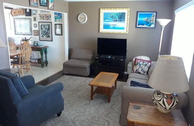 NUEVAS TARIFAS MÁS BAJAS DEL VERANO - Escape a esta encantadora casa cerca de la playa, Disneyland