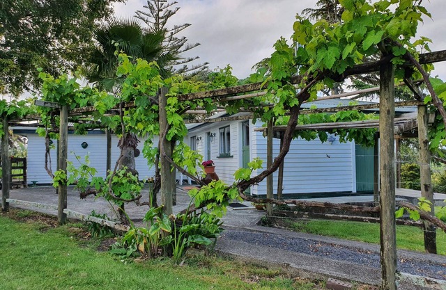 Escape to Titoki, Northland Countryside – A Charming Farm Stay Awaits!