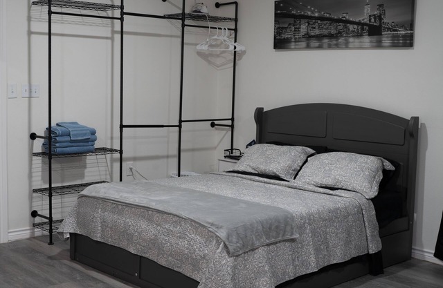 Escape to your cozy Corpus Christi retreat!