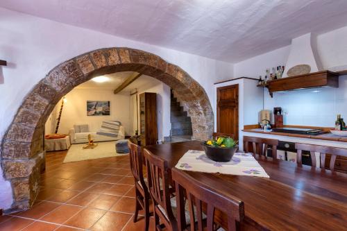 Esclusiva Dimora Storica nel cuore del Borgo Medievale- Exclusive Historical House inside the Medieval Village