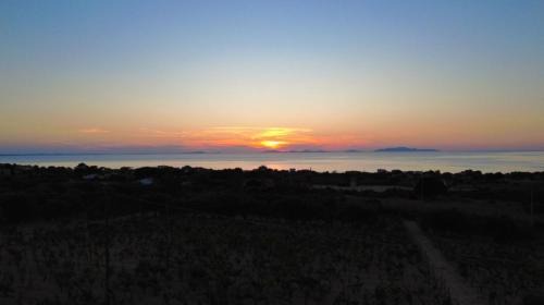 Esclusiva villa nella natura vista mare e tramonti