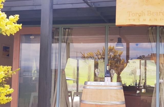 Ese vineyard cottage, family friendly 30mins from Hobart CBD