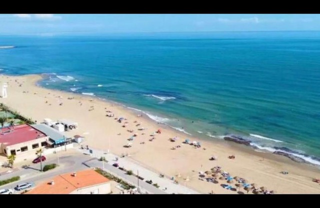 Espacioso Estudio cerca de la playa La Mata