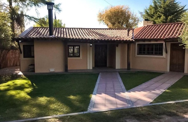 Espectacular casa en Chacras de Coria