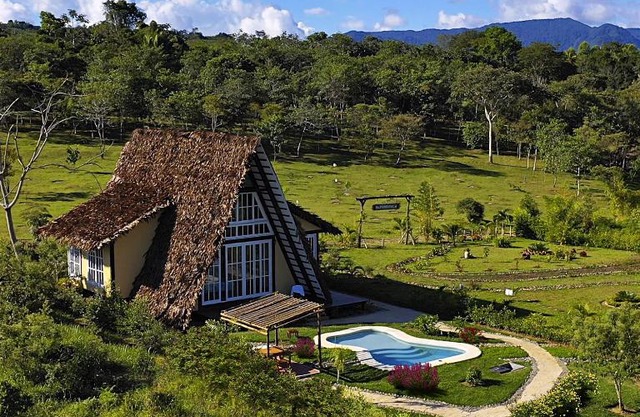 Espectacular casa con piscina en Yanashpa Village