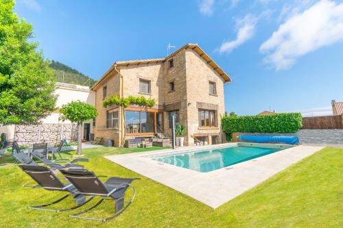 Espectacular casa rural con piscina y barbacoa