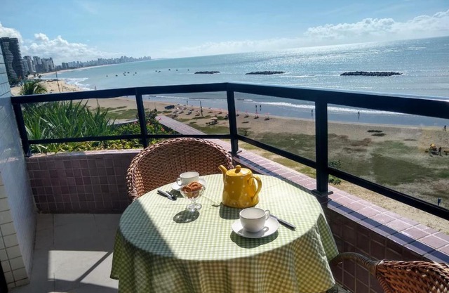 Espetacular Apartamento Beira Mar Pé na Areia