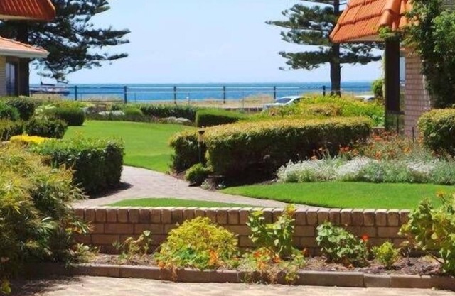 Esplanade Rockingham