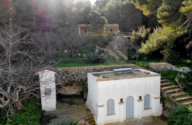 ¡Finca con antiguas casas de piedra rodeadas de vegetación! en el corazon de Salento!