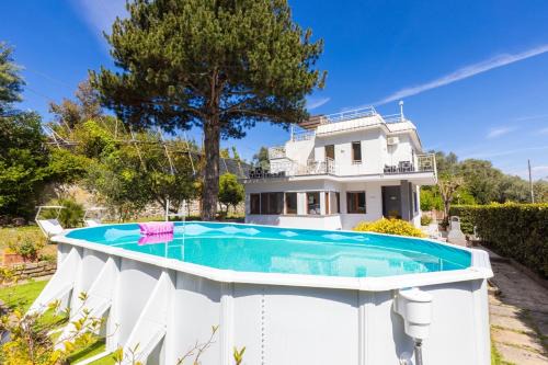 Estate4home - Villa Louise