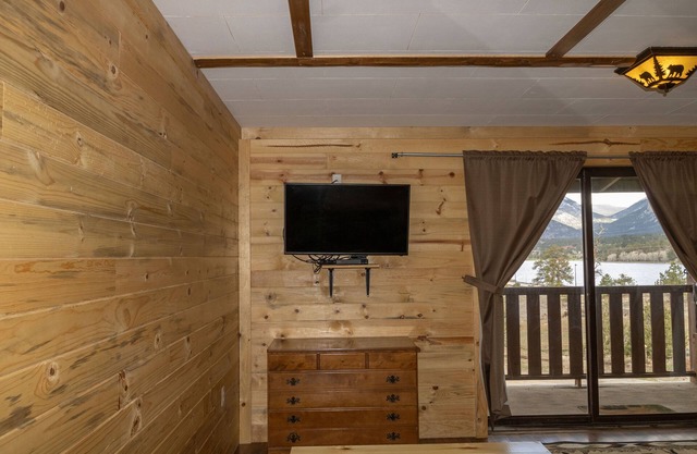 Estes Lake Lodge