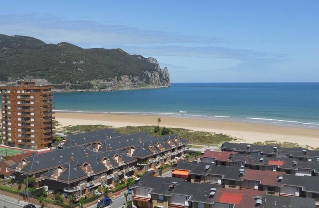 Estudio con terraza y vistas a la playa