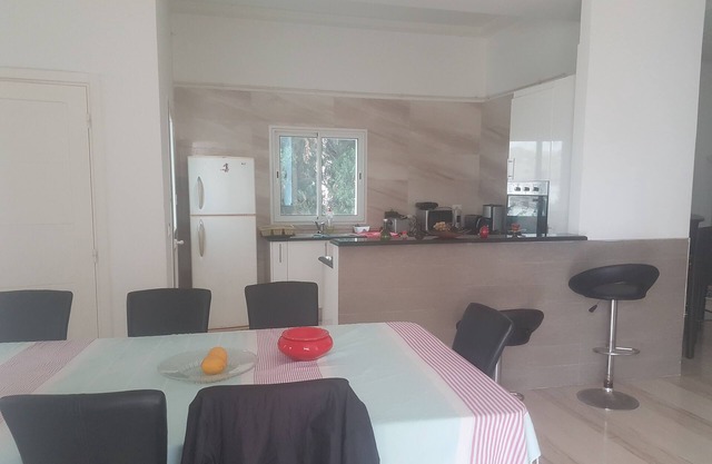 Etage de Villa Calme à 5 mn de la Zone Touristique