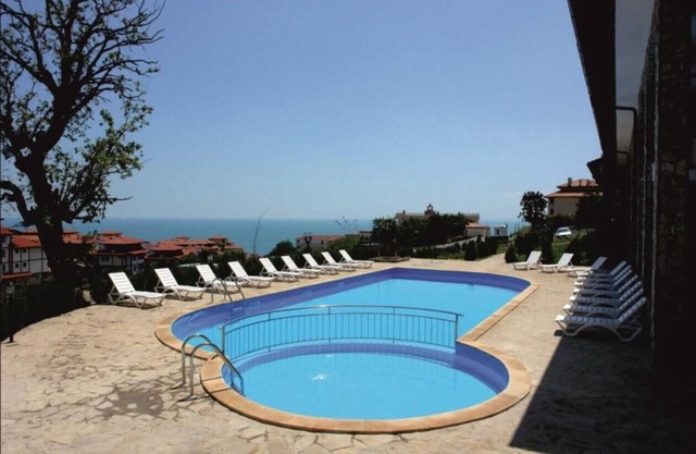 Etara 4 Apartments