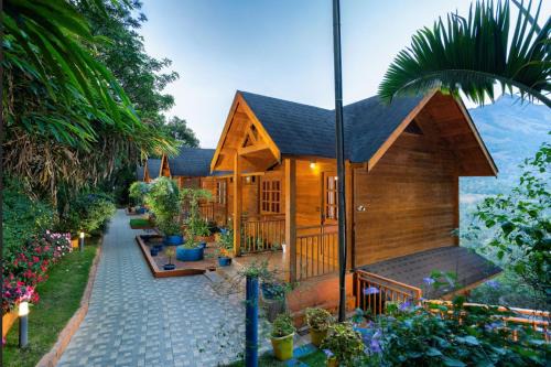 Eterno Camellia & Elettaria Resort with Pool