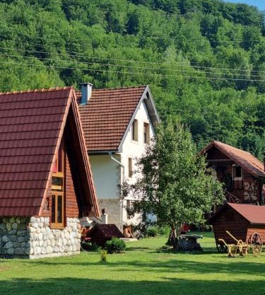 Ethno Village Štitarica