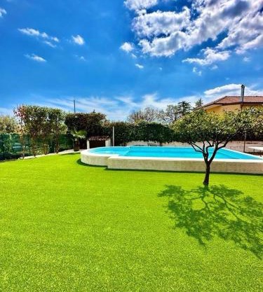 Etna Shelter Holiday House