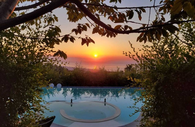 Etna Sunshine Rent Rooms