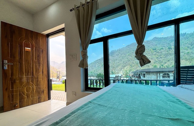 Euphoric Tiger Resort