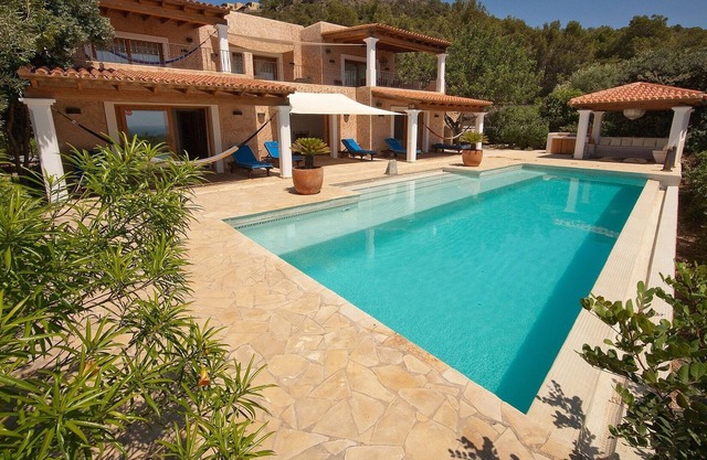 20% de descuento en el precio del 17 al 28: Villa de agosto de gama alta, todas las comodidades y vistas abiertas al mar