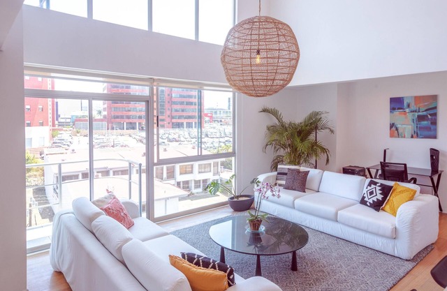 Euroloft Luxury Penthouse with Rooftop Pool and Views