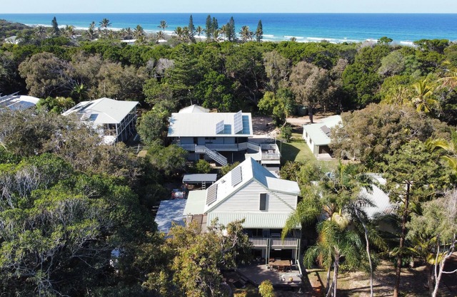 Cedar Lodge Fraser Island
