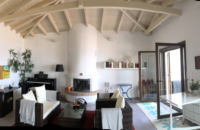 EL LUGAR DE EVA en Koroni, Grecia.