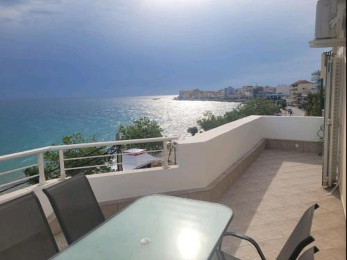 Eva sea view apartment Xylokastro