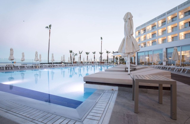 Evalena Beach Hotel