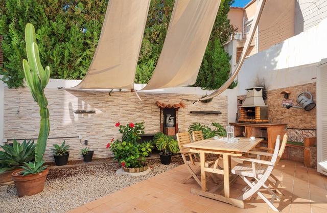 EVAMAS - Chalet with terrace in PALMA DE MALLORCA. Free WiFi