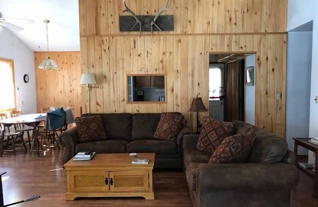 Casa de Evans: excelente propiedad en Quiet Street y cerca del centro de Lake City