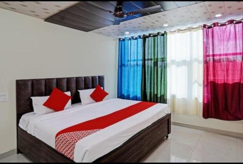 Ever green hotel