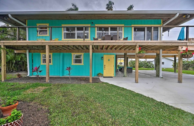 Everglades Getaway w/ Deck & Water Views!