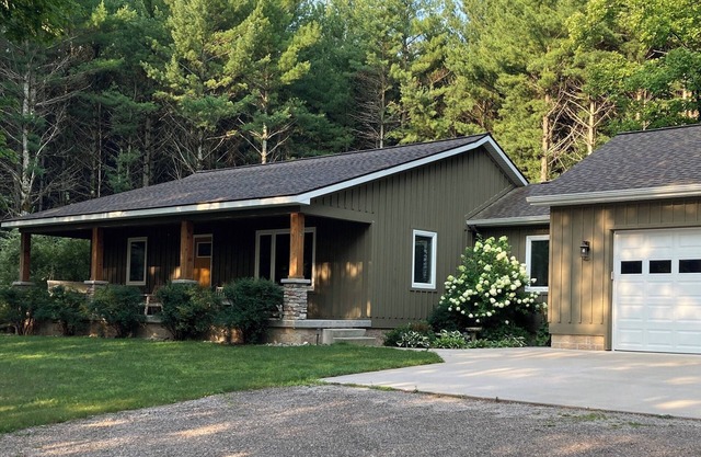 Nueva casa en el hermoso lago Ann