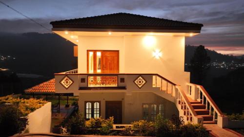 Evergreen Glass Inn